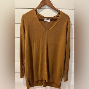 Old Navy Brown V-Neck Lightweight Sweater – Size XL